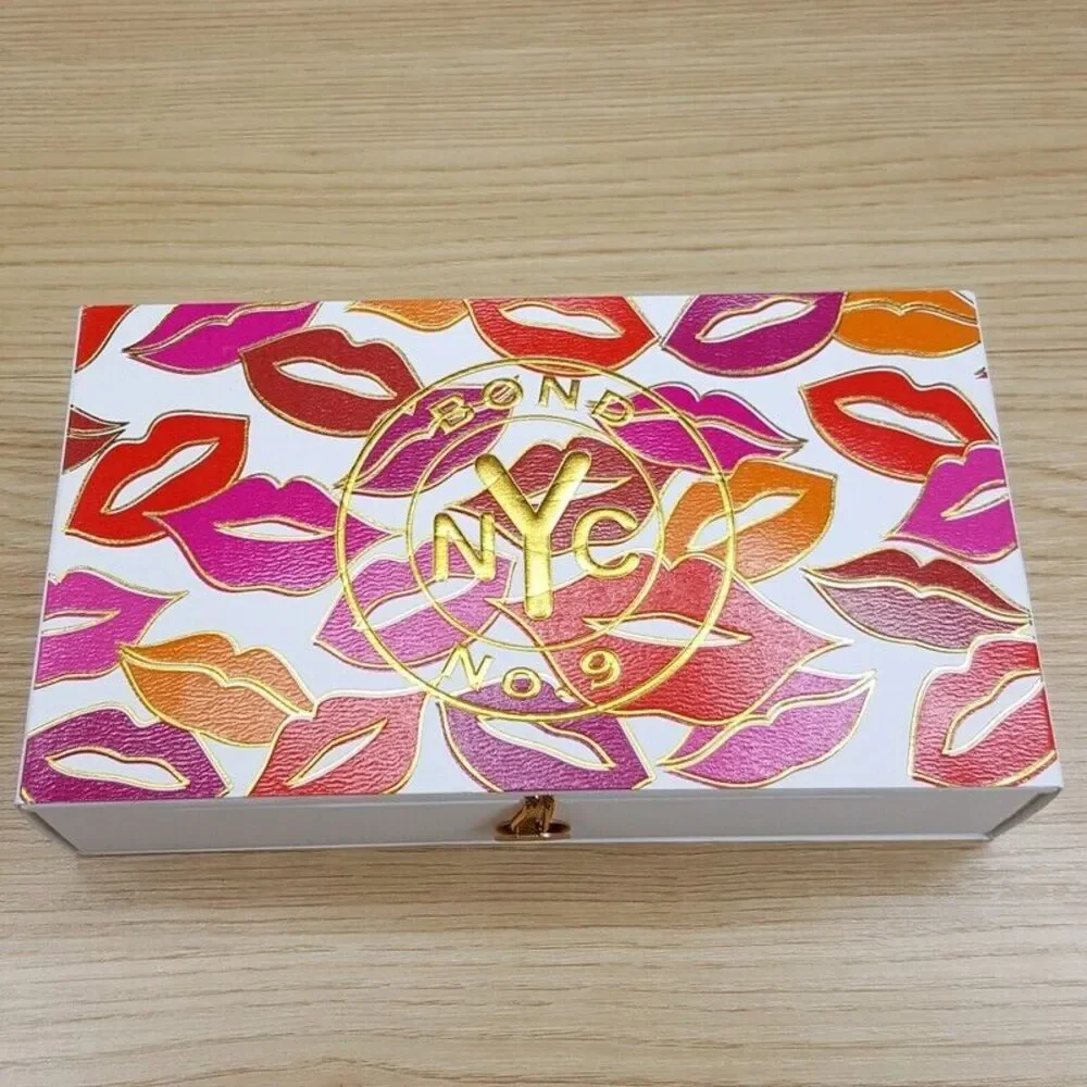Bond No 9 New York ASTOR PLACE Refillable 2 Piece Lipstick Set Gold Case $130